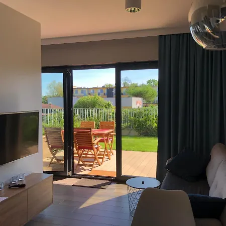 Julian Seaside Gardenia Apartment